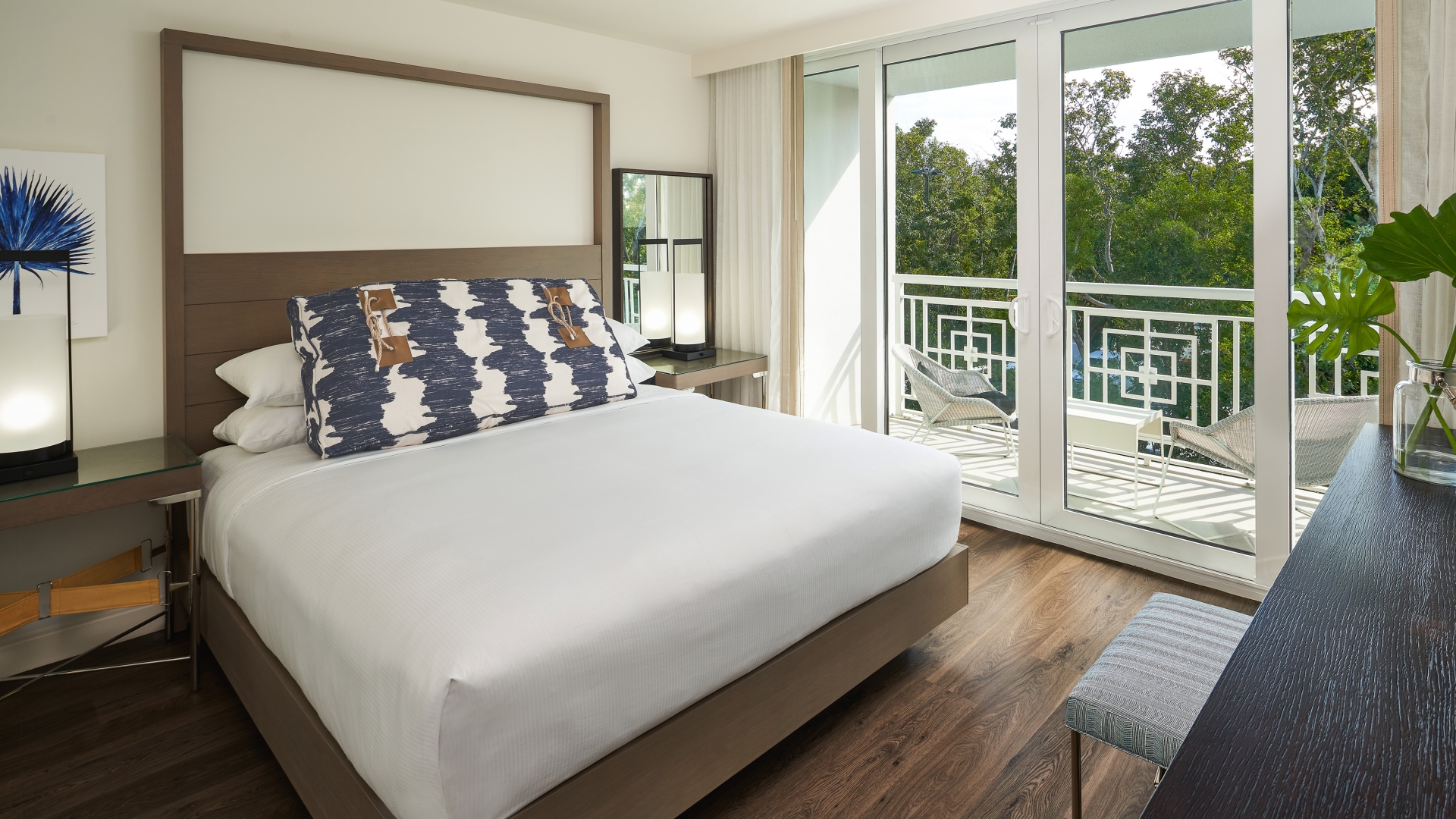 Junior Suite in Coconut Wing