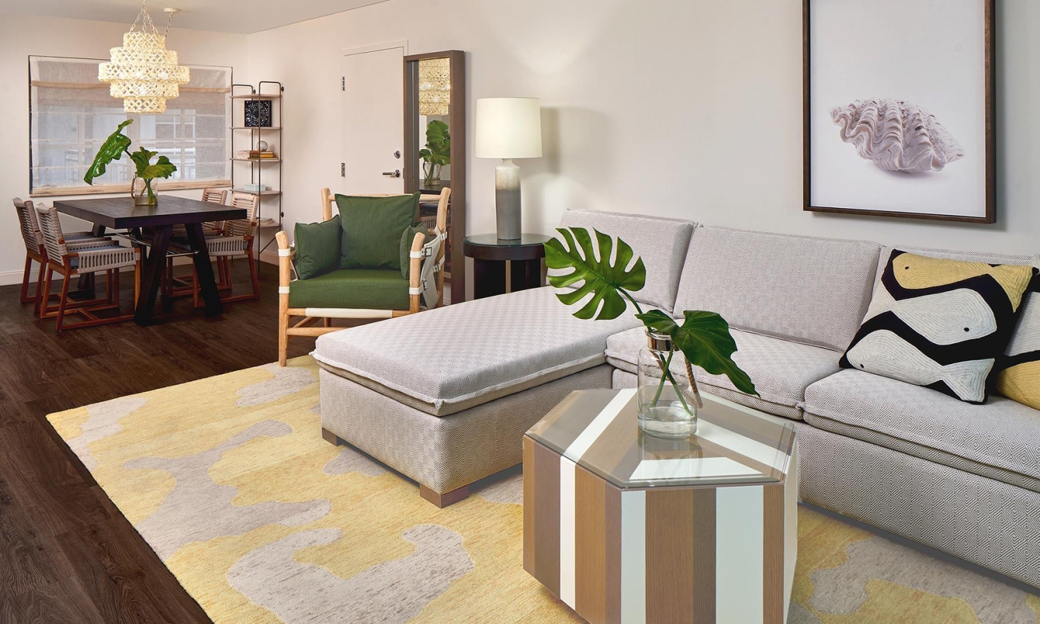 waterfront-suite-living-room